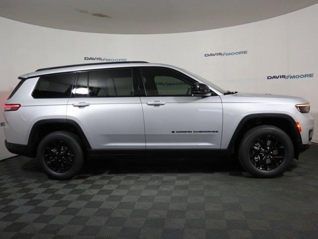 new 2025 Jeep Grand Cherokee L car, priced at $49,225