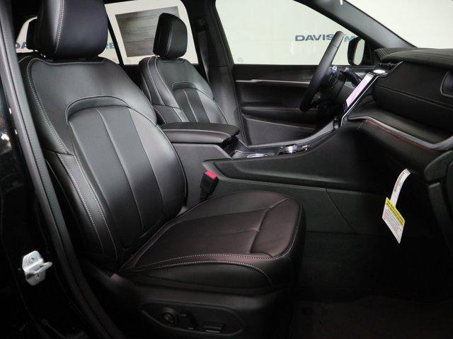 new 2025 Jeep Grand Cherokee car, priced at $52,935