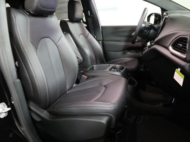 new 2026 Chrysler Pacifica car, priced at $45,965