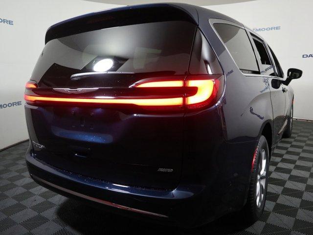 new 2025 Chrysler Pacifica car, priced at $51,085