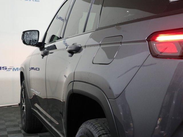 new 2025 Jeep Grand Cherokee car, priced at $47,495
