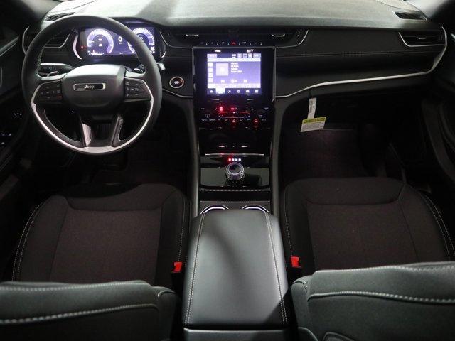 new 2025 Jeep Grand Cherokee car, priced at $43,220