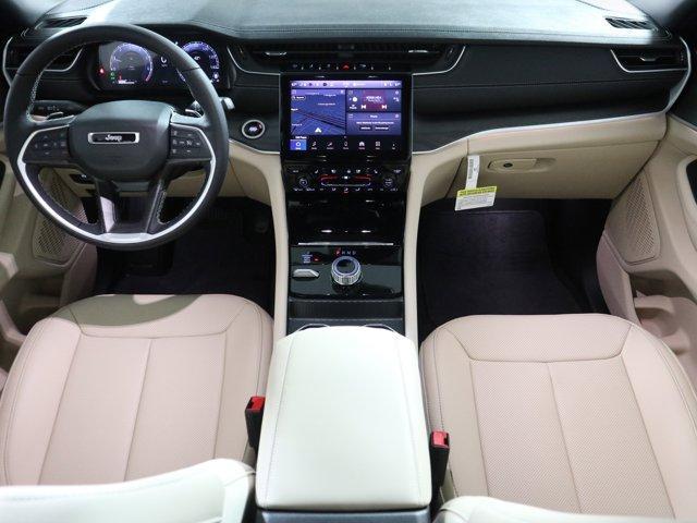 new 2025 Jeep Grand Cherokee car, priced at $55,660