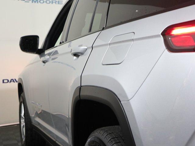 new 2025 Jeep Grand Cherokee car, priced at $44,170