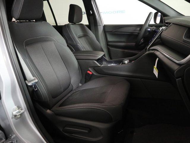new 2025 Jeep Grand Cherokee car, priced at $44,170