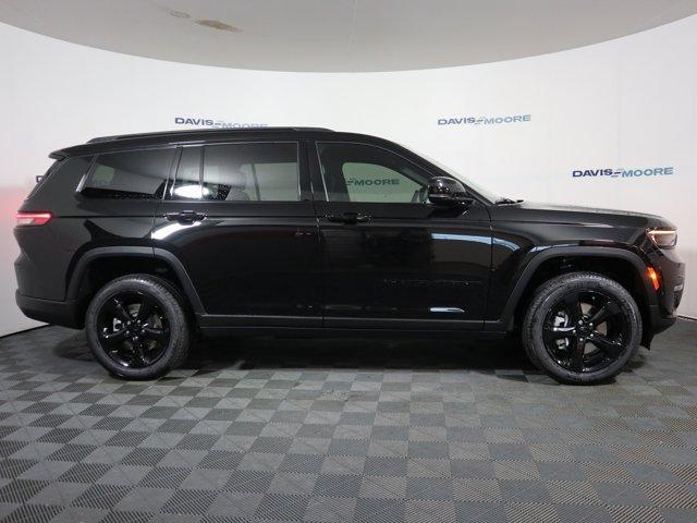 new 2025 Jeep Grand Cherokee L car, priced at $52,220