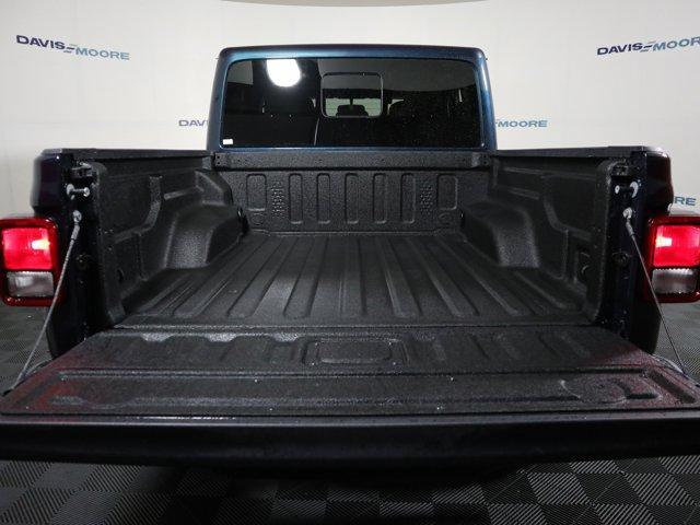 new 2025 Jeep Gladiator car, priced at $44,390