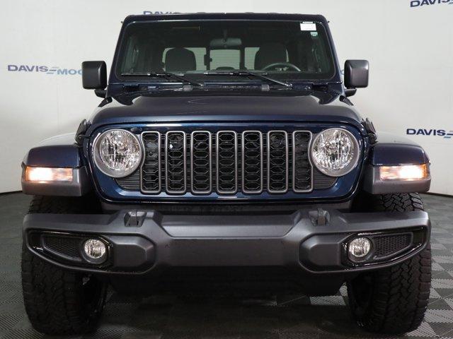 new 2025 Jeep Gladiator car, priced at $44,390