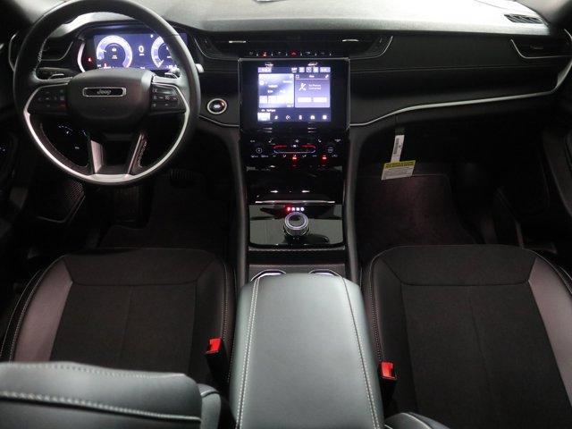 new 2025 Jeep Grand Cherokee car, priced at $46,730
