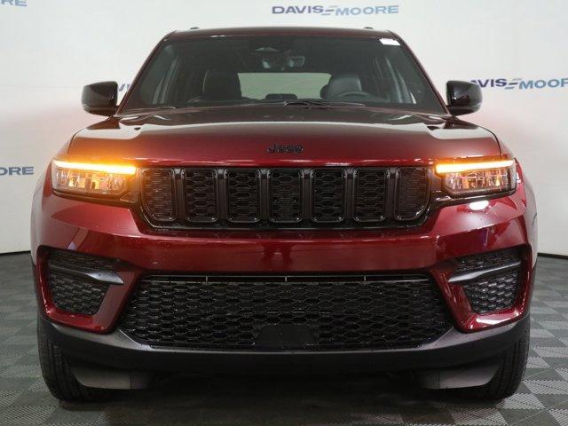 new 2025 Jeep Grand Cherokee car, priced at $46,030