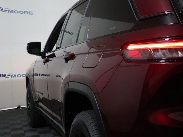 new 2025 Jeep Grand Cherokee car, priced at $46,030