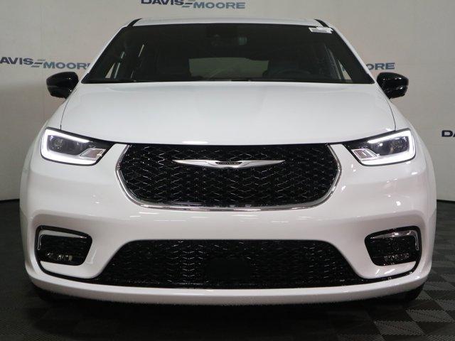new 2026 Chrysler Pacifica car, priced at $46,660