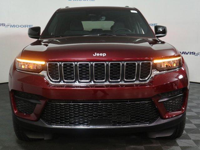 new 2025 Jeep Grand Cherokee car, priced at $42,175