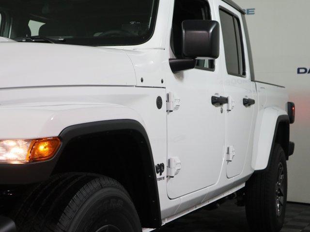 new 2025 Jeep Gladiator car, priced at $49,080