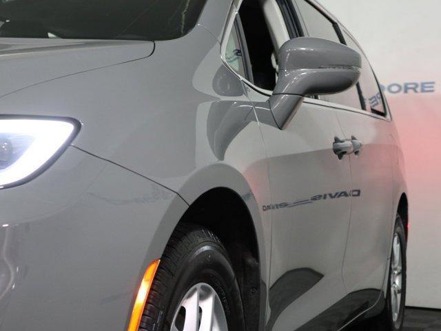 used 2022 Chrysler Pacifica car, priced at $25,995