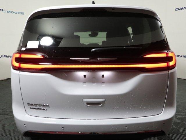 new 2024 Chrysler Pacifica car, priced at $49,095