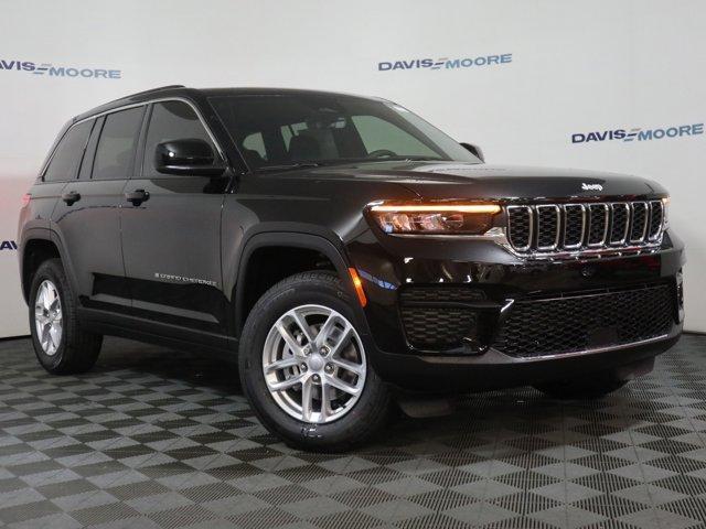 new 2025 Jeep Grand Cherokee car, priced at $43,970