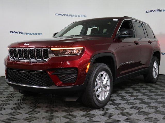 new 2025 Jeep Grand Cherokee car, priced at $42,375
