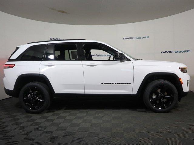 new 2025 Jeep Grand Cherokee car, priced at $51,940