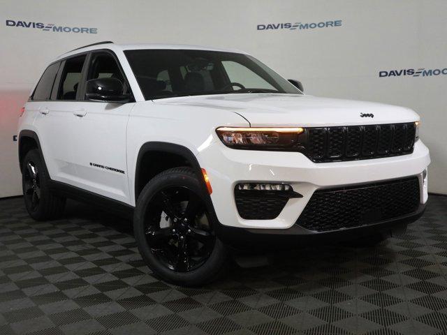 new 2025 Jeep Grand Cherokee car, priced at $51,940