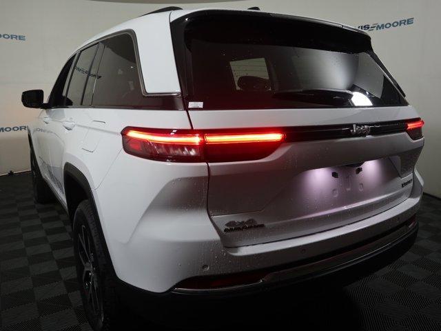 new 2025 Jeep Grand Cherokee car, priced at $47,895