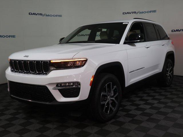 new 2025 Jeep Grand Cherokee car, priced at $47,895