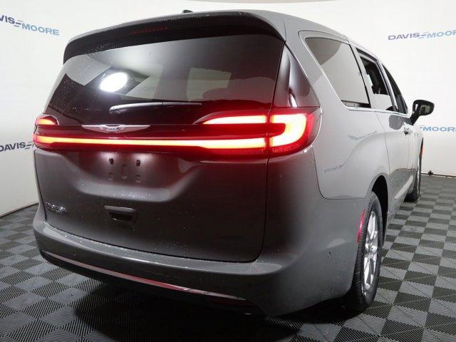 new 2025 Chrysler Pacifica car, priced at $45,920