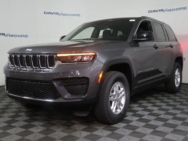new 2025 Jeep Grand Cherokee car, priced at $43,220