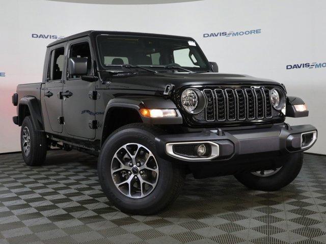 new 2024 Jeep Gladiator car, priced at $53,860