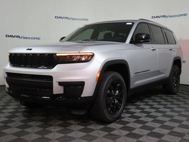 new 2025 Jeep Grand Cherokee L car, priced at $48,730