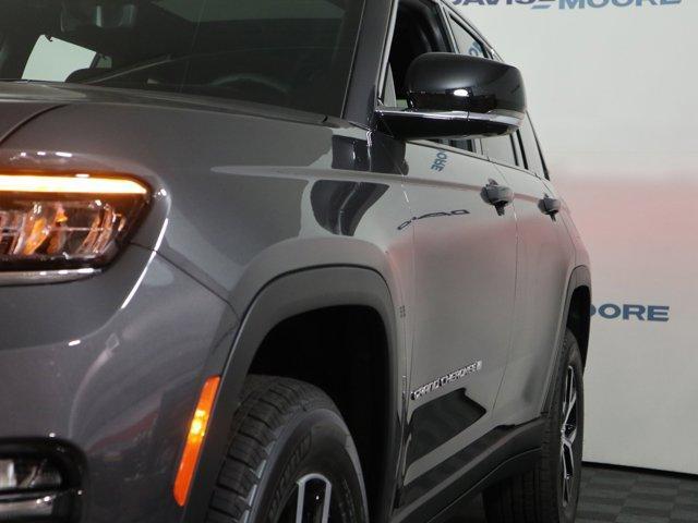 new 2025 Jeep Grand Cherokee car, priced at $52,735