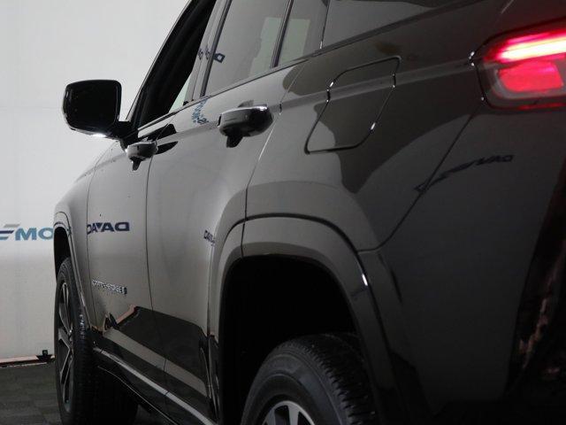 used 2022 Jeep Grand Cherokee car, priced at $39,995