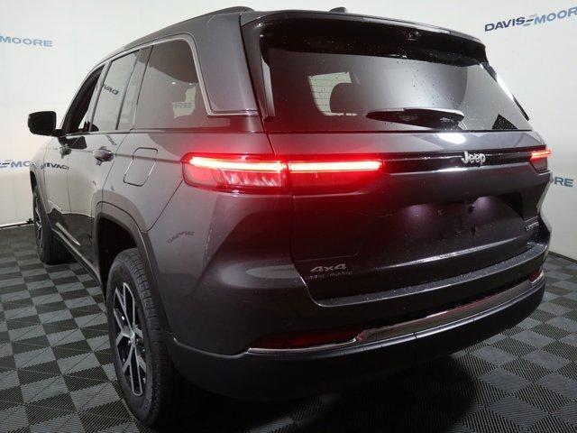 new 2025 Jeep Grand Cherokee car, priced at $53,730