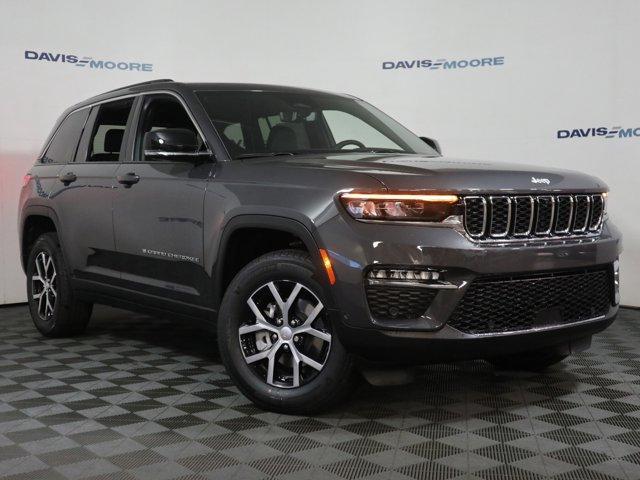 new 2025 Jeep Grand Cherokee car, priced at $53,730