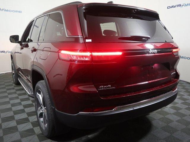 new 2025 Jeep Grand Cherokee car, priced at $56,760