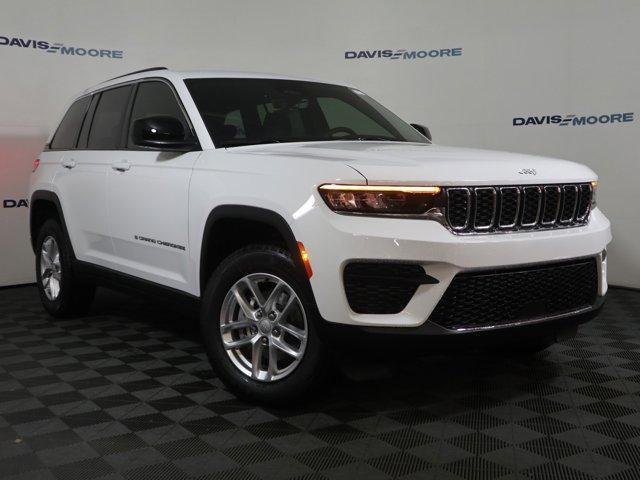 new 2025 Jeep Grand Cherokee car, priced at $41,580