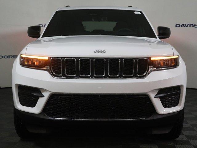 new 2025 Jeep Grand Cherokee car, priced at $41,580