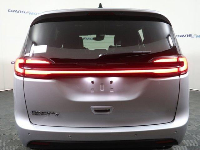 new 2024 Chrysler Pacifica car, priced at $51,535