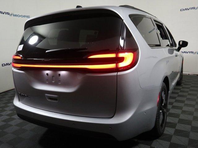 new 2024 Chrysler Pacifica car, priced at $51,535