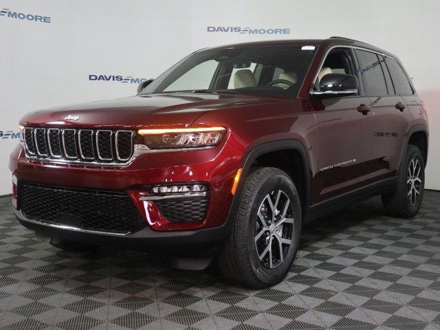new 2025 Jeep Grand Cherokee car, priced at $47,495