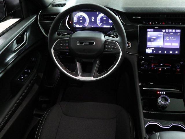 new 2025 Jeep Grand Cherokee car, priced at $42,375