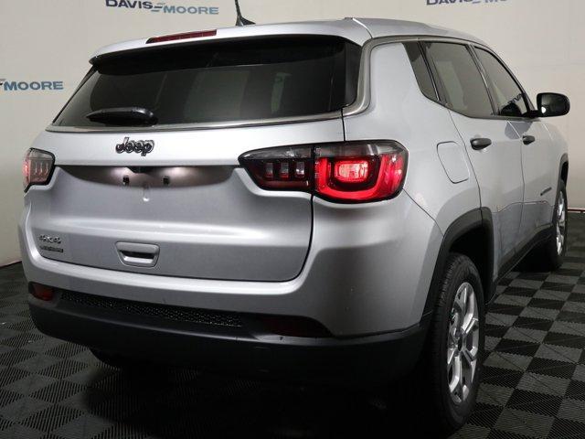 new 2025 Jeep Compass car, priced at $29,490