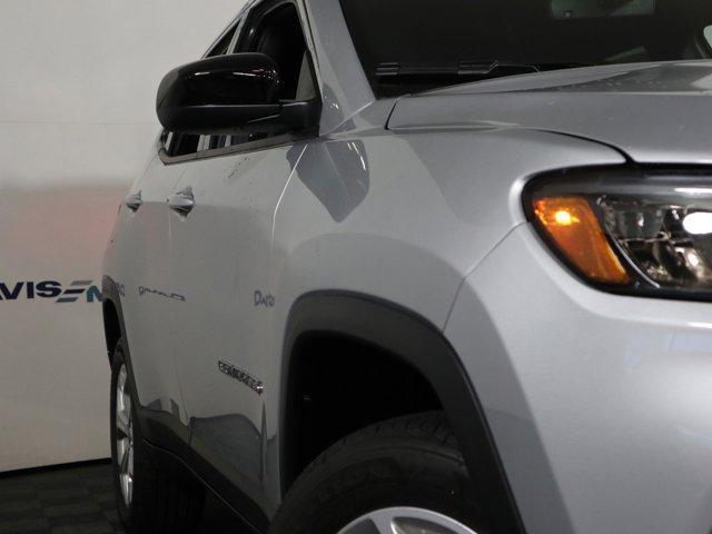 new 2025 Jeep Compass car, priced at $33,035