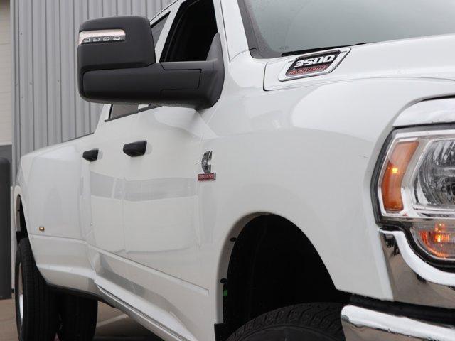 new 2024 Ram 3500 car, priced at $76,325