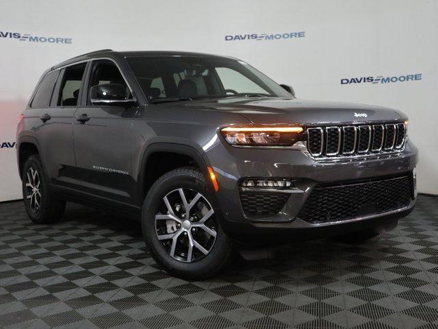 new 2025 Jeep Grand Cherokee car, priced at $52,935