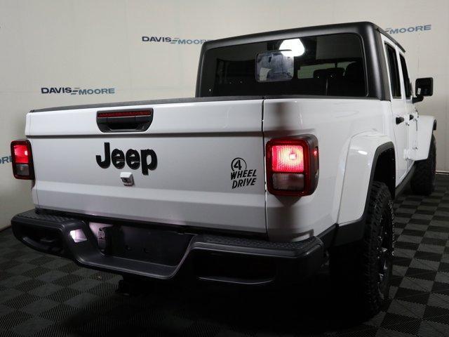 used 2022 Jeep Gladiator car, priced at $34,860