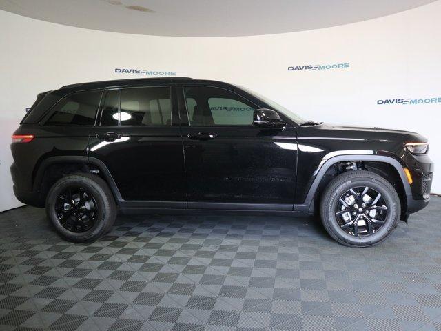 new 2025 Jeep Grand Cherokee car, priced at $46,730