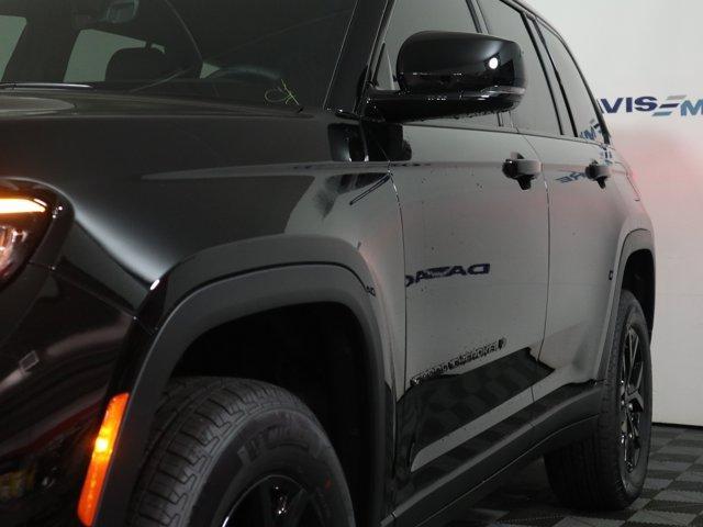 new 2025 Jeep Grand Cherokee car, priced at $46,730