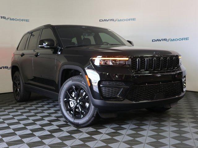 new 2025 Jeep Grand Cherokee car, priced at $46,730