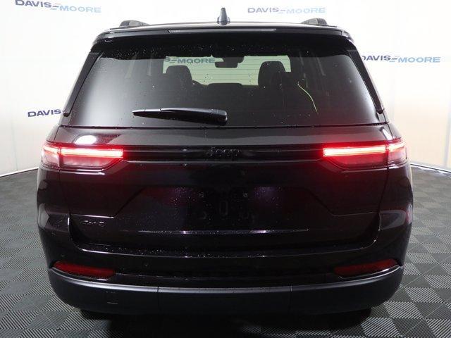 new 2025 Jeep Grand Cherokee car, priced at $46,730